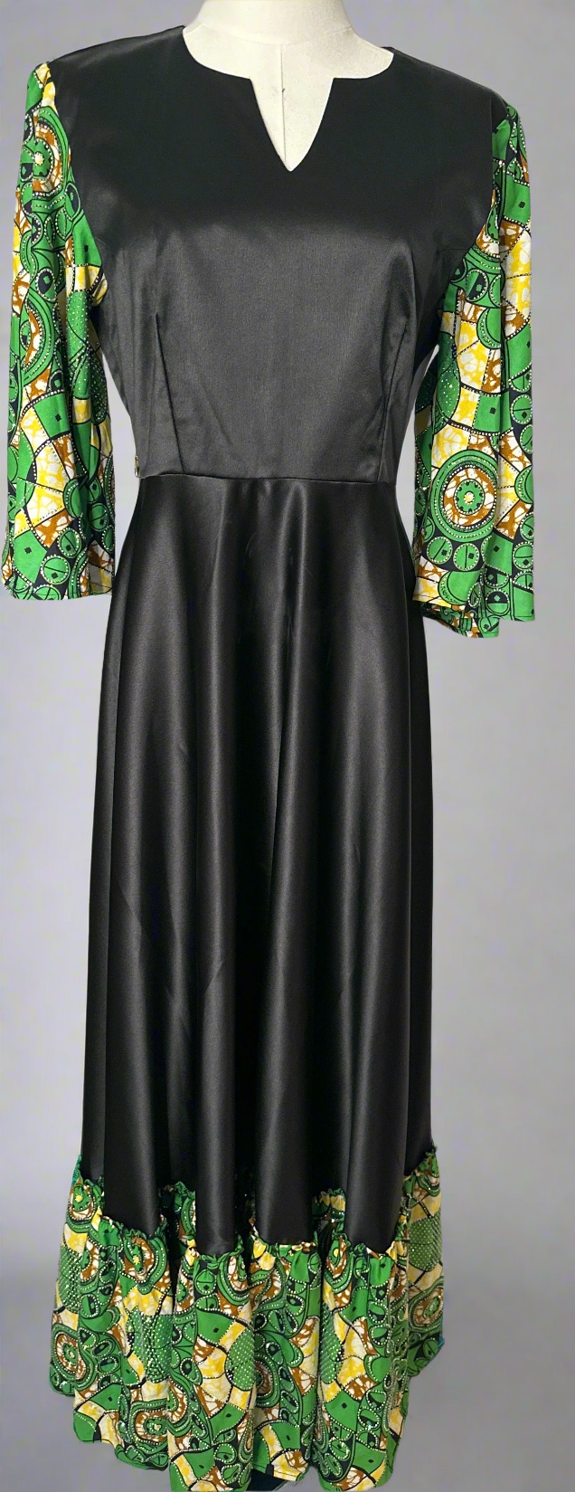 Emerald Harmony Gown (Size Medium)