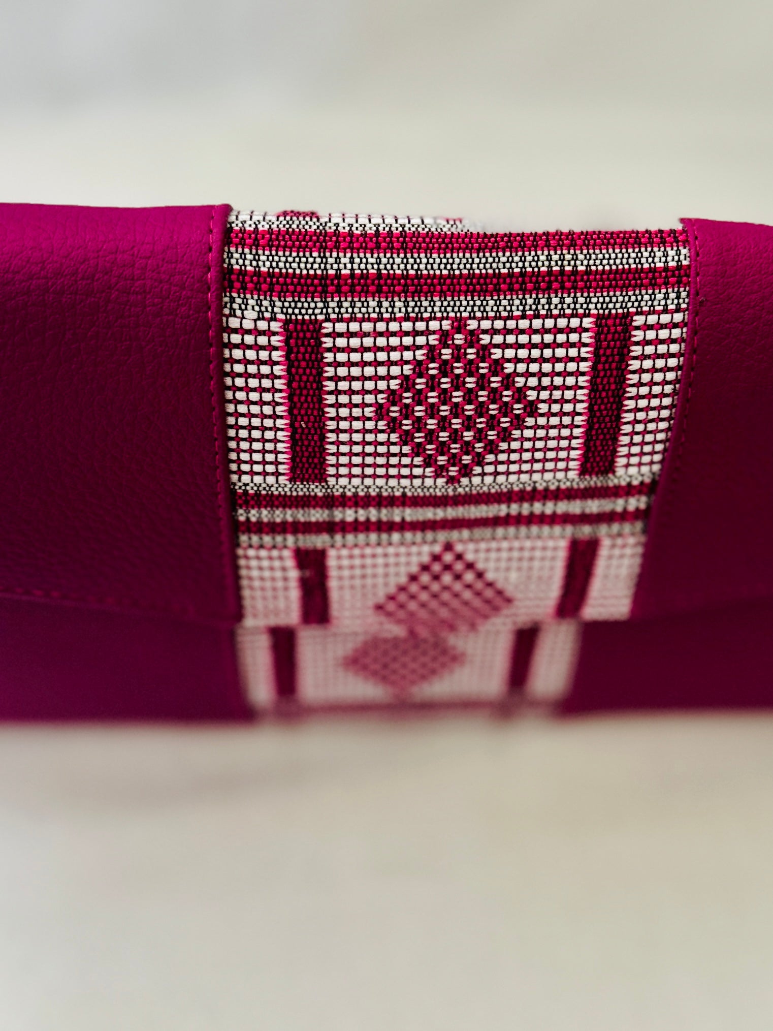 Pink Envelope Tissé